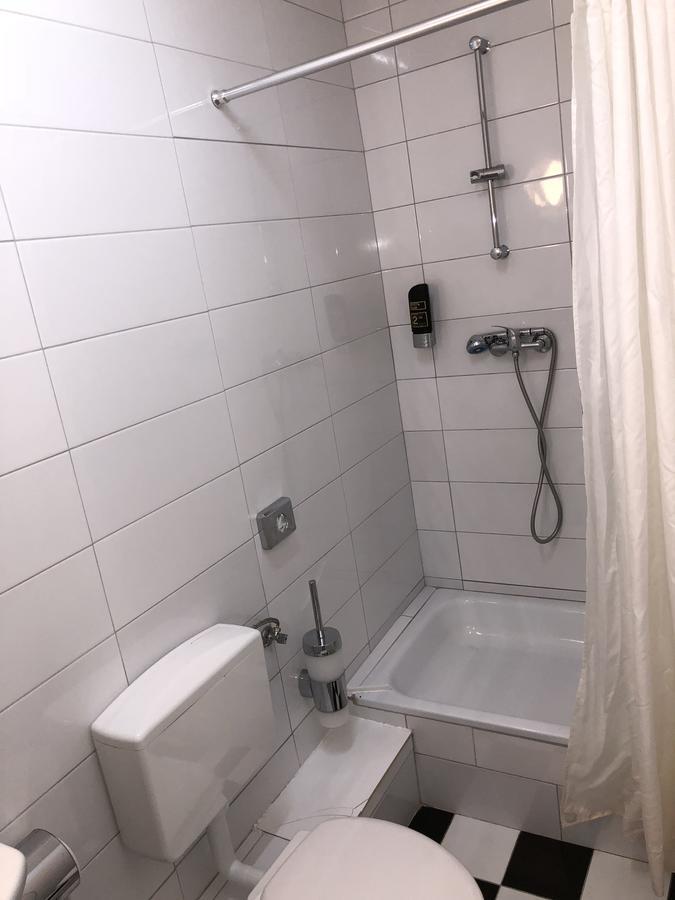 Hotel Moji Koeln Zewnętrze zdjęcie